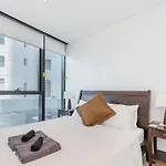 Kozyguru Brisbane Cbd 2 Bedrooms Skytower Qbn222-703