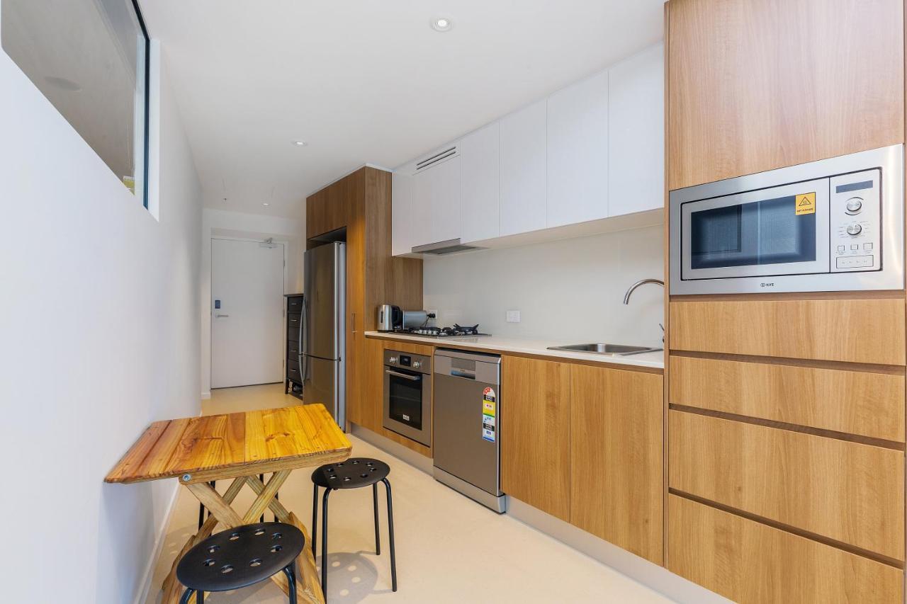 Kozyguru Cbd 2 Bedrooms Skytower Qbn222-703 *