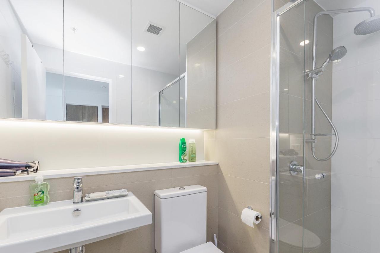 Kozyguru Cbd 2 Bedrooms Skytower Qbn222-703 *